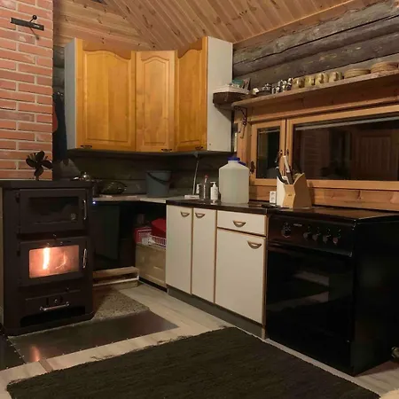 Eraemoekki - Wilderness Chalet Kynsijaervi