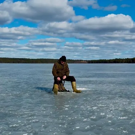Eraemoekki - Wilderness Kynsijaervi